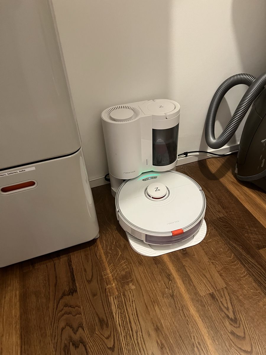 Roborock Aspirapolveri & Accessori: Roborock S7 Plus Saugroboter mit Absaugstation weiss – Usato da Zürich venduto da yakovlev