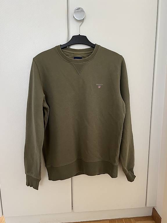 Gant Pullover & Sweatshirts: Gant Sweatshirt Pullover Olivegrün Sweatshirt M – Gebraucht aus Weinfelden von oka_9xdz
