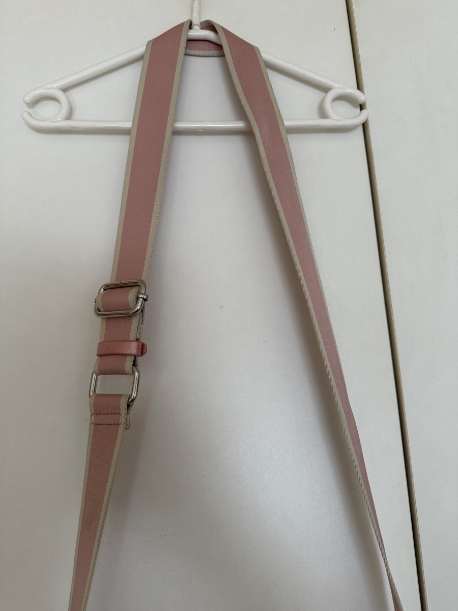 Sacs femmes: Fuchsia Tasche – D'occasion à Basel par Brunner.T 1