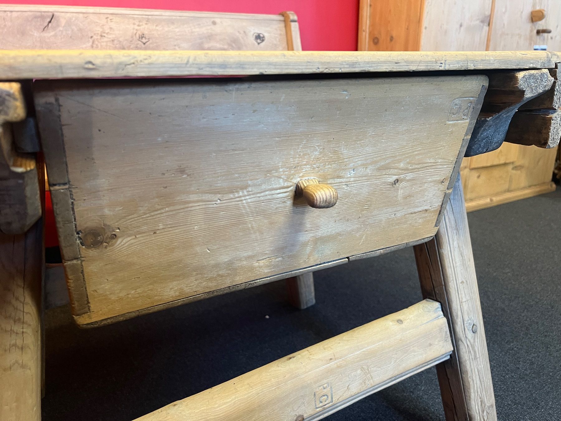 Tavoli: Schragentisch Graubünden – Usato da Gossau SG venduto da Keller-Antiques 2