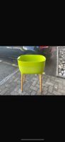 Praktischer Pflanzkasten/Blumentopf mit Füssen - Top Zust...