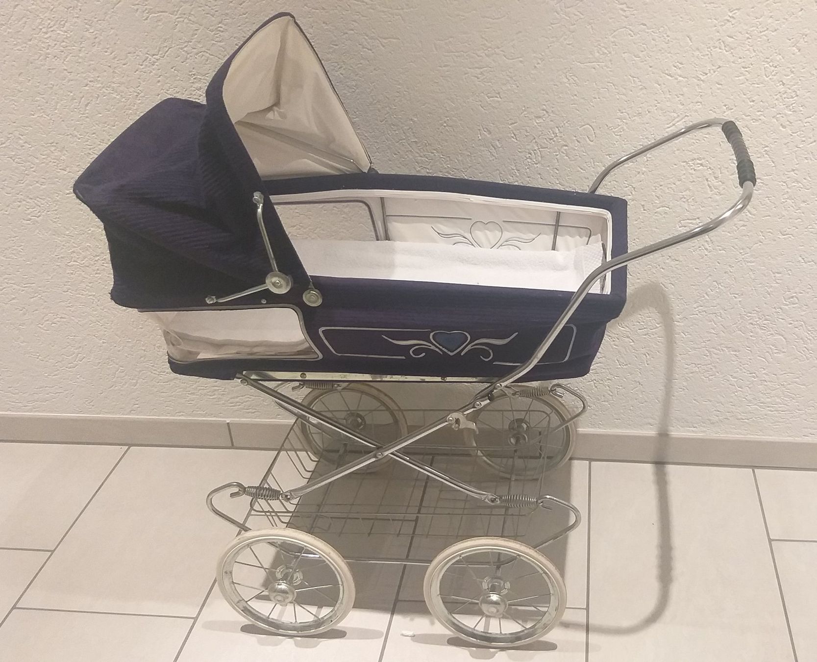 Carrozzine per bambole: Retro Puppenwagen mit Chrom – Usato da Nürensdorf venduto da Elmo52