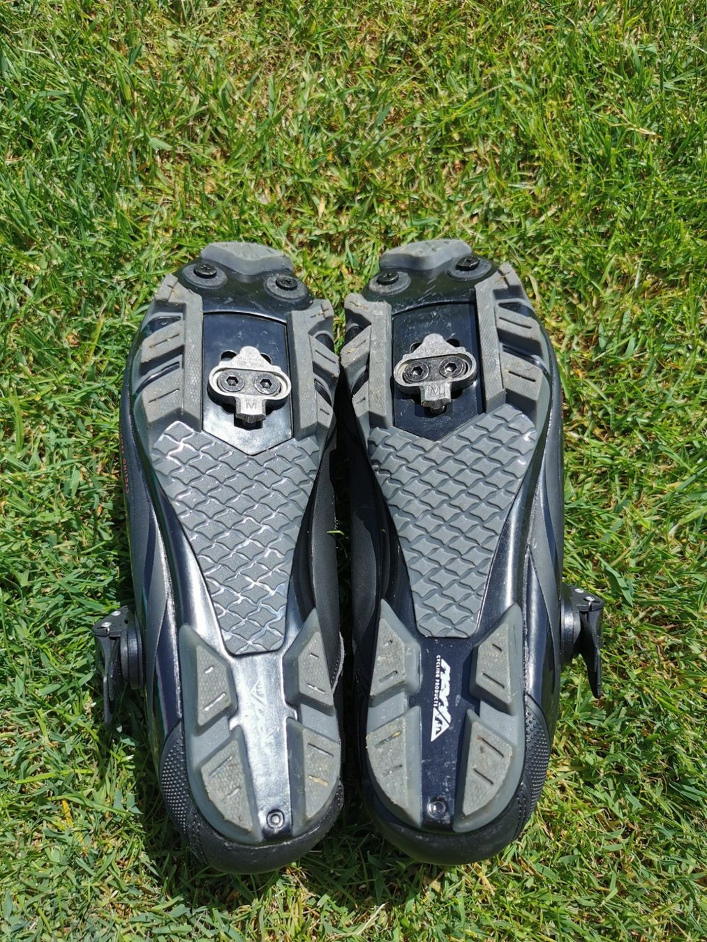 Damenschuhe: Veloschuhe Damen – Gebraucht aus Hohenrain von mr10 1