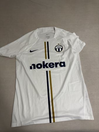 FC Zürich Trikot Grösse M Weiss Top Zustand Sommer