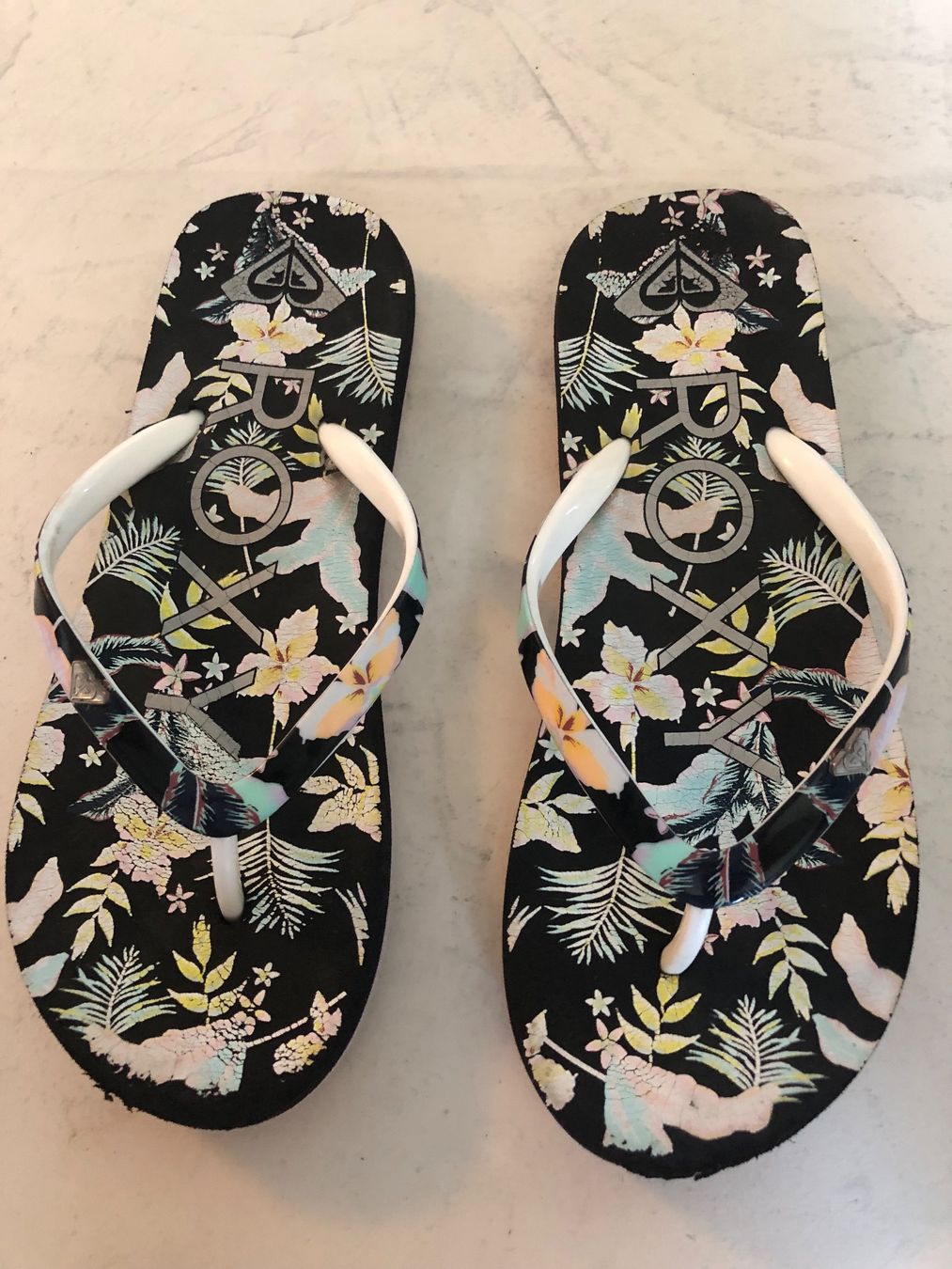 Roxy Chaussures filles: Roxy Flip Flop Gr. 34 – D'occasion à Sarmenstorf par Contendra