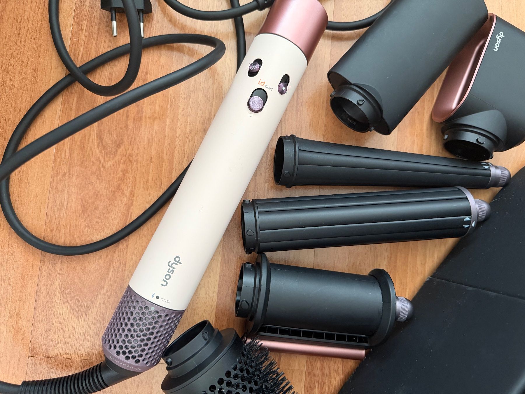Dyson Sèche-cheveux: Dyson Airwrap Complete Styler – Neuf (Voir description) à Arbon par lea_h6r7 2