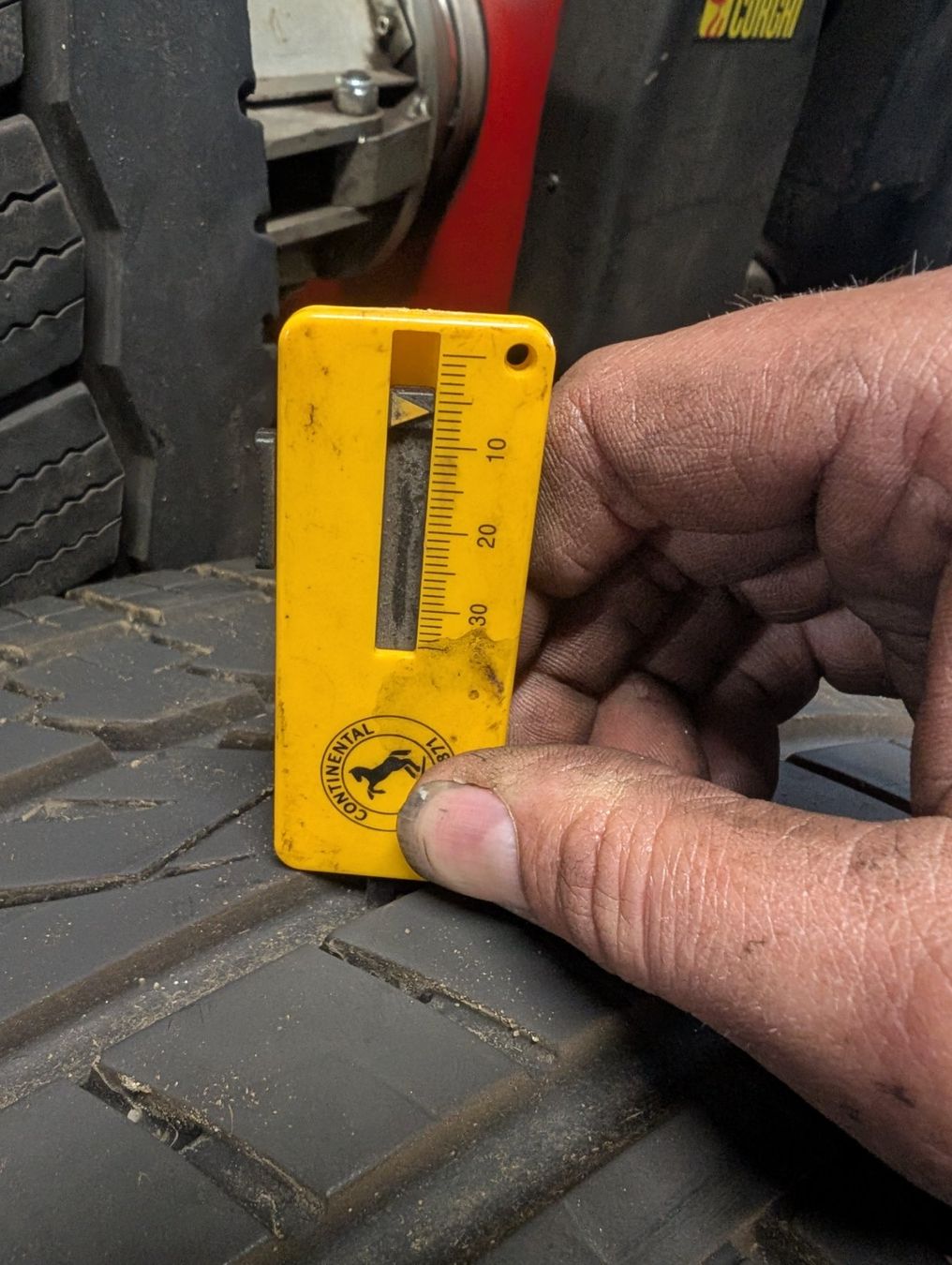 Continental Pneumatici & Ruote complete: Sommerreifen 265/50R20 – Usato da Bazenheid venduto da tschortsch008 2
