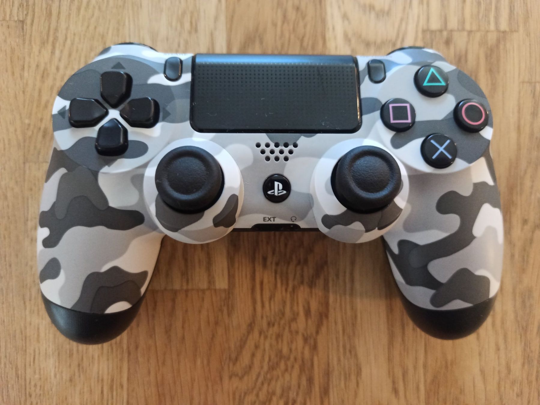 Controller: Original Controller Sony PS4 Wireless DualShock 4 CAMO – Usato da Oberweningen venduto da mar_87mx