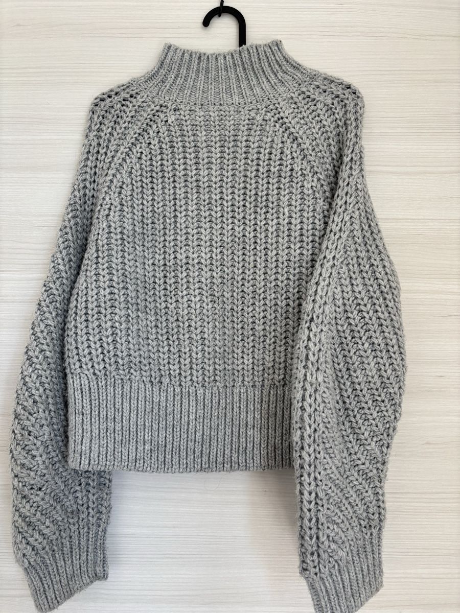 H&M Pullover & Sweatshirts: Pullover grau – Gebraucht aus Arbon von and_z2hx 1