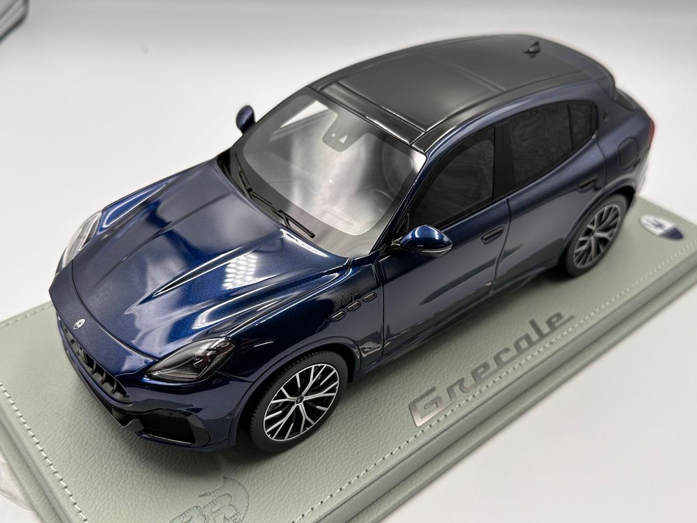 Modèle réduit Maserati Grecale Trofeo 2022 Blu Nobile 1/43 | Bbr