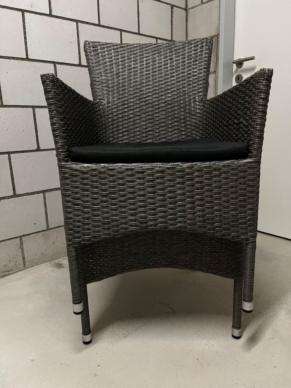 Sedie: Stuhl Wicker stapelbar beide für Fr.69 - – Nuovo (secondo la descrizione) da Wikon venduto da IGLN 1