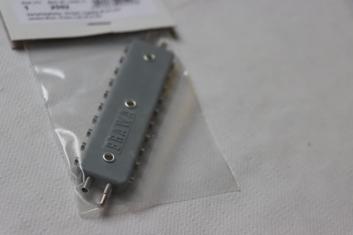 Accessori: Verteilerplatte (956-961) – Nuovo e nell'imballaggio originale da Bäriswil BE venduto da WWYN-Liquidationen 4