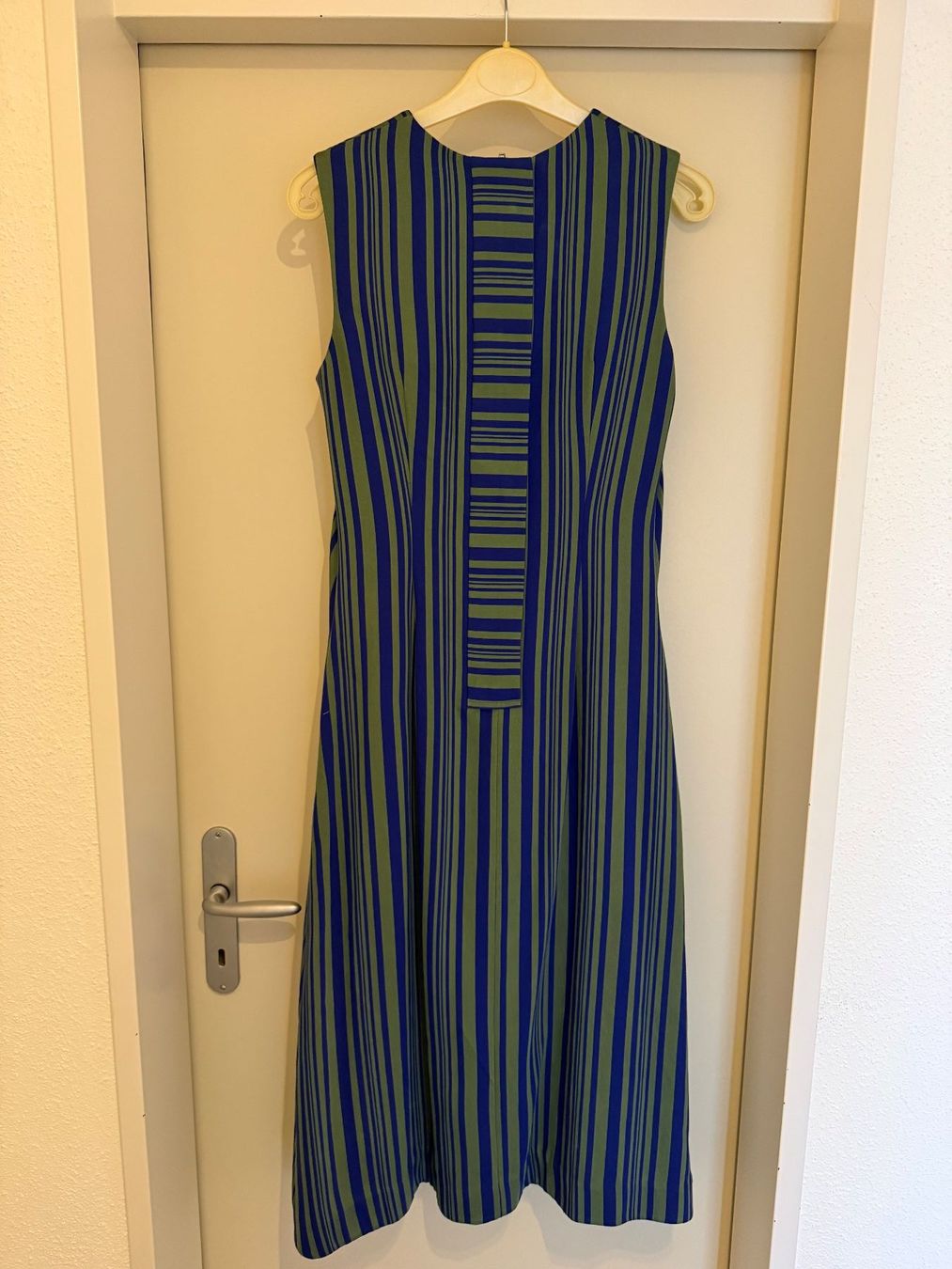 Cos Kleider: Kleid – Gebraucht aus Niederrohrdorf von ras_6j5s 1