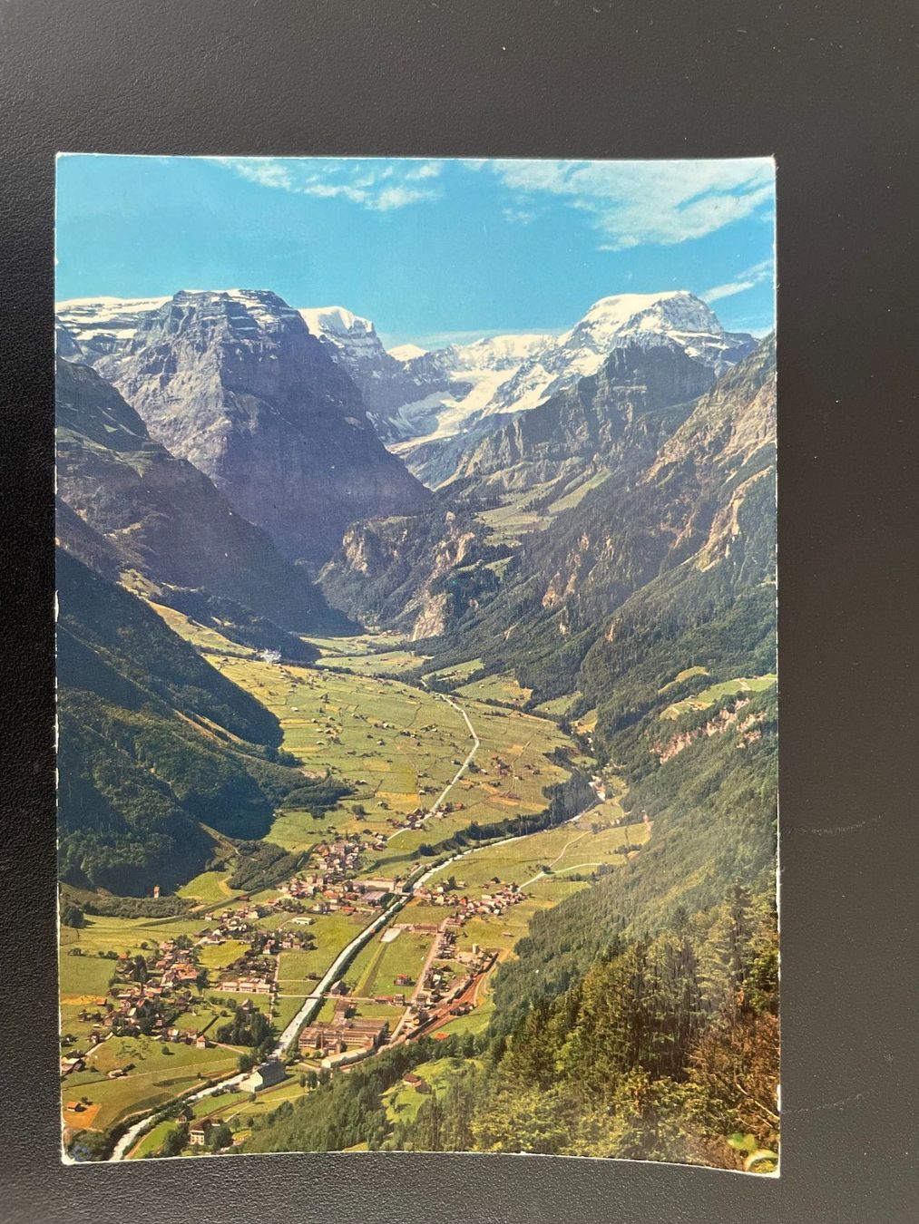Cartoline postali: AK GL Braunwald, Blick auf Linthal mit Tödikette – Usato da Thal venduto da Danny82