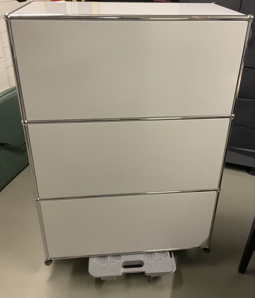 USM Kommoden: USM Haller Sideboard grau – Gebraucht aus Jegenstorf von BAVARIA4CH 3