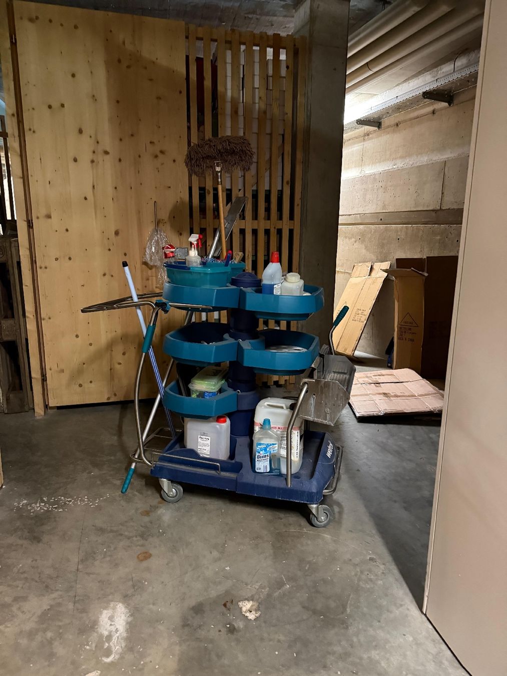 Altro per la casa: Wetrok professioneller Putzwagen – Nuovo (secondo la descrizione) da Zürich venduto da El_samu 1