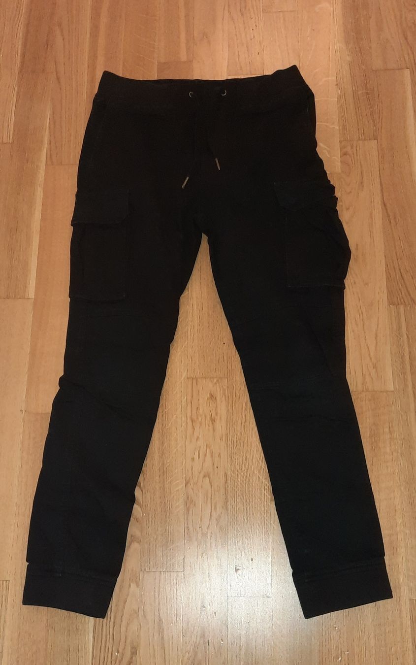 H&M Hosen: ***H&M*** Joggingstyle Hose schwarz Gr S – Gebraucht aus Wädenswil von H2H_Secondhandshop