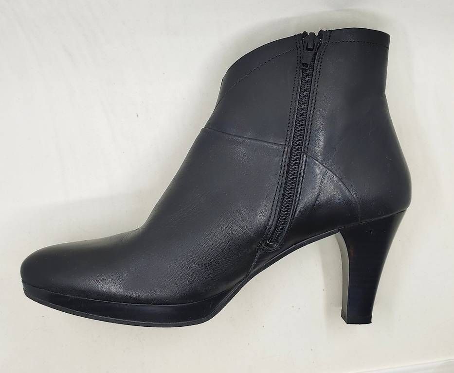 Scarpe da donna: Bottines en cuir noir, taille 39 – Usato da Villeneuve VD venduto da GREEDIX 3