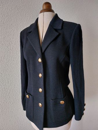 St. John Blazer Gr.36 - wie neu! NP 1600.-