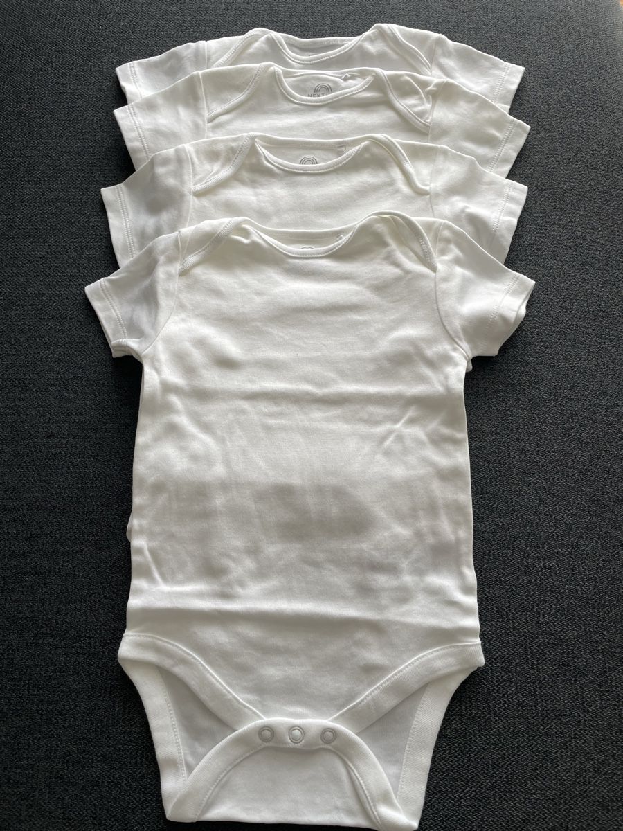 Next Lotti & Set di vestiti: Next Bodys neu – Nuovo e nell'imballaggio originale da Ipsach venduto da takacseni