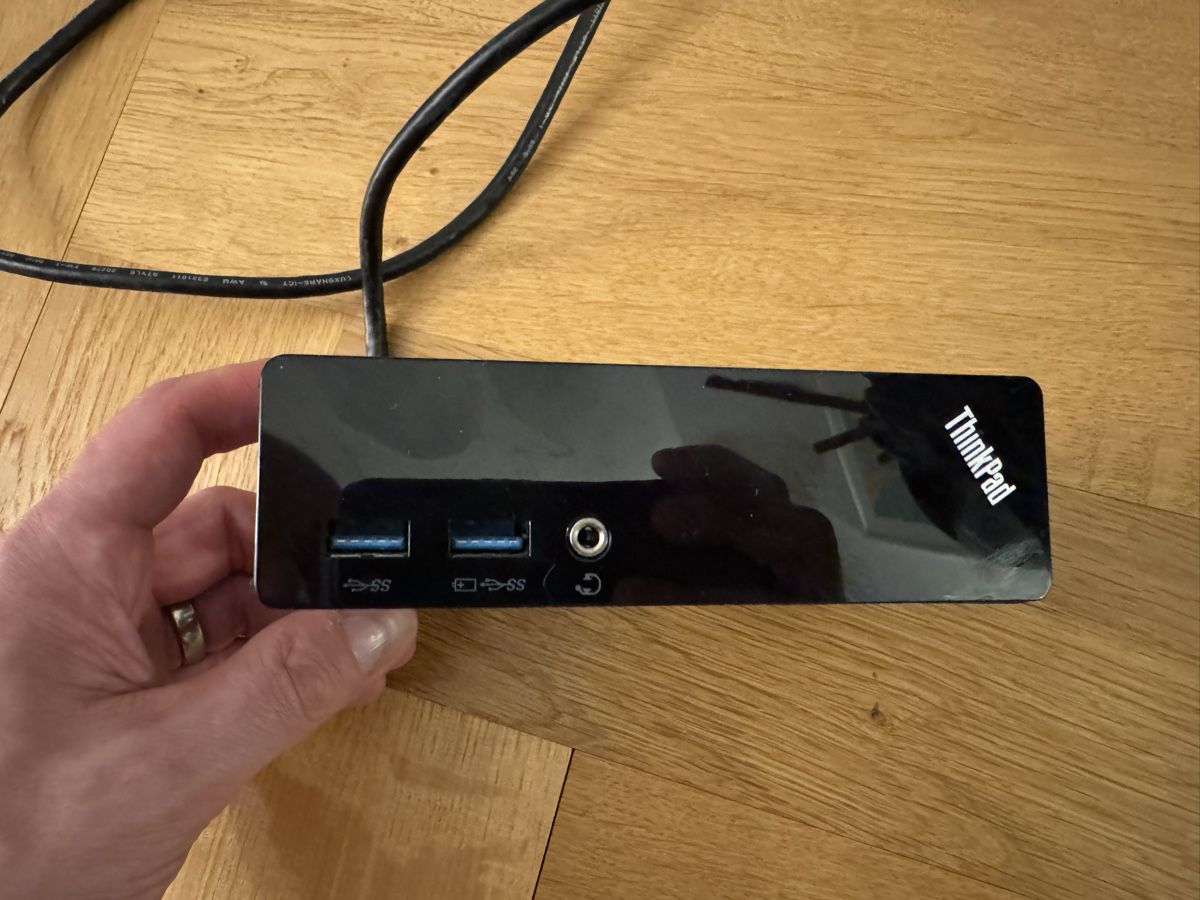 Lenovo Dockingstation: Lenovo ThinkPad Docking Station inkl. Netz-/Ladegerät – Gebraucht aus Aarau von Sasa75 3