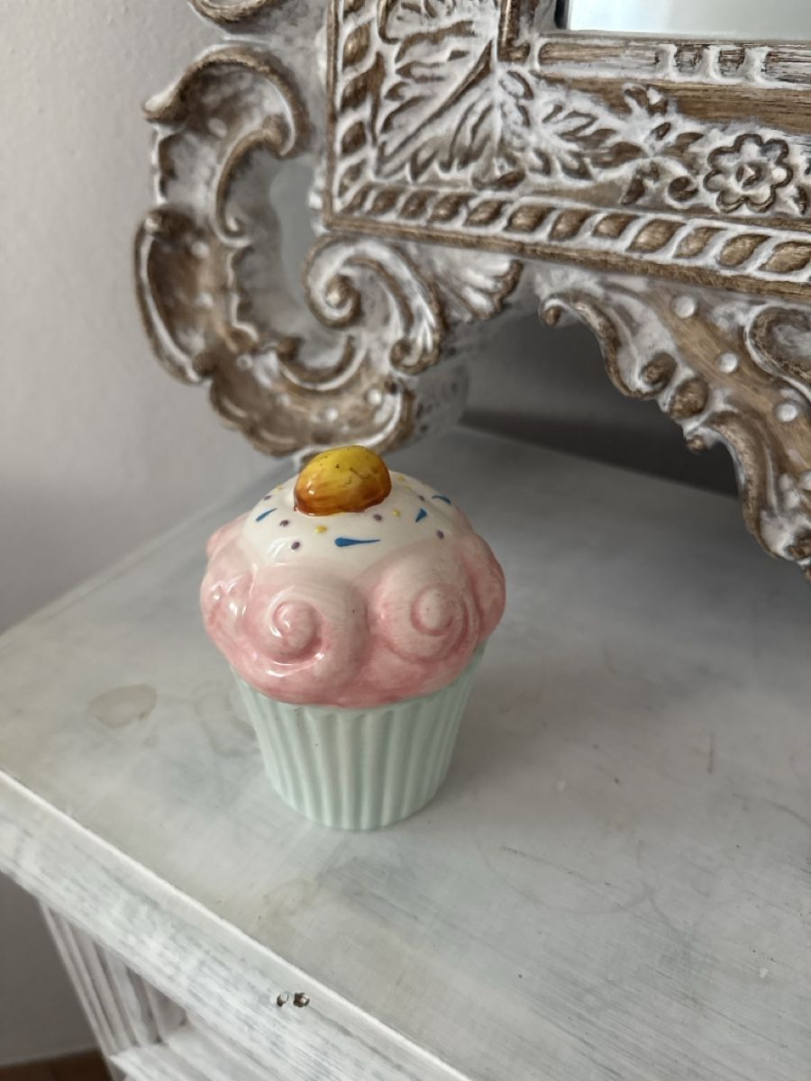 Toutes les décorations: Cupcake Dose Kermamik – D'occasion à Schaffhausen par Ibag