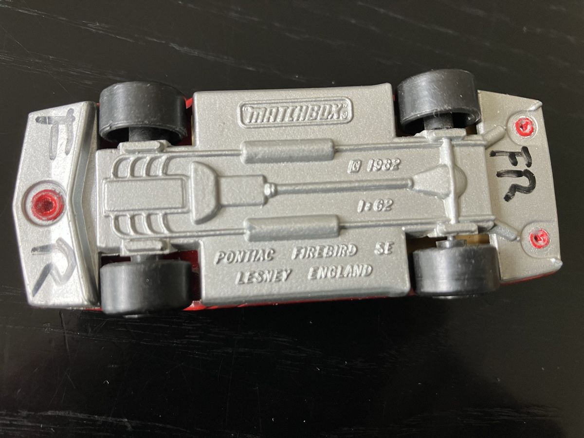 Matchbox Modellini d'auto: Matchbox Pontiac Firebird SE – Usato da Liebefeld venduto da PoloLePoulpe 2