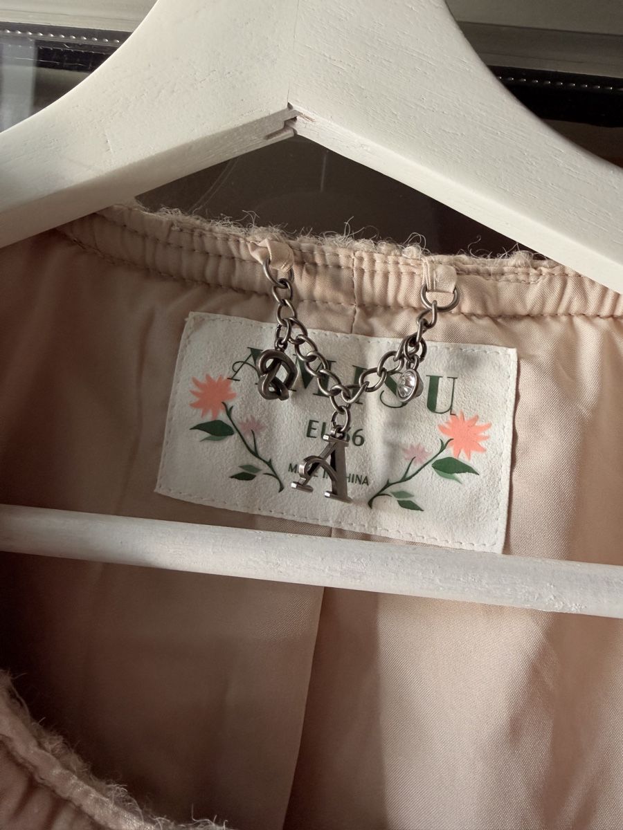 Giacche: Cropped Jacket Beige Heart Buttons – Nuovo (secondo la descrizione) da Zürich venduto da BettinaMarie2308 3