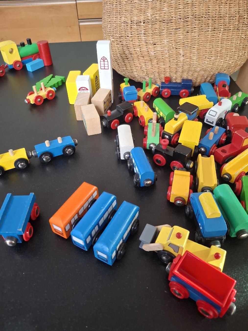 Spielzeuge: Grand set rails en bois BRIO – Gebraucht aus Yverdon-les-Bains von beth6700 4