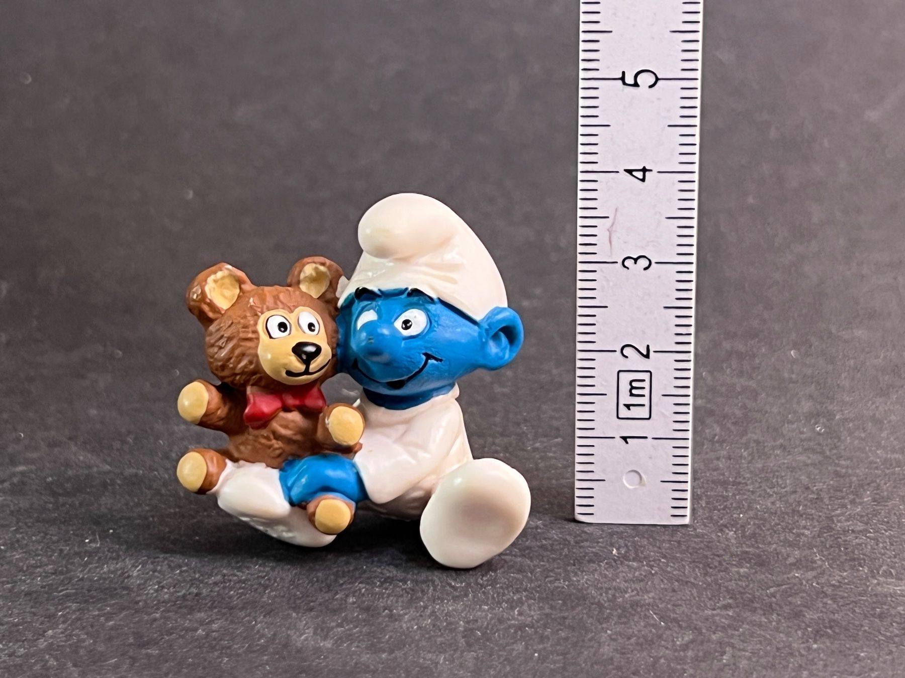 Schleich Statuette: Peyo Schlumpf mit Teddy Schleich – Usato da Ennetbaden venduto da mapa05 1