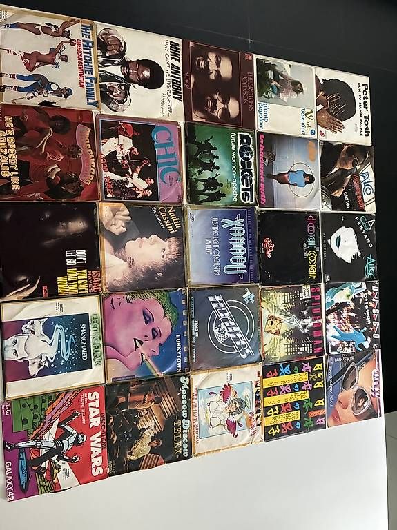 Dischi in vinile: Dischi 45 giri – Usato da Riva San Vitale venduto da Samantha78