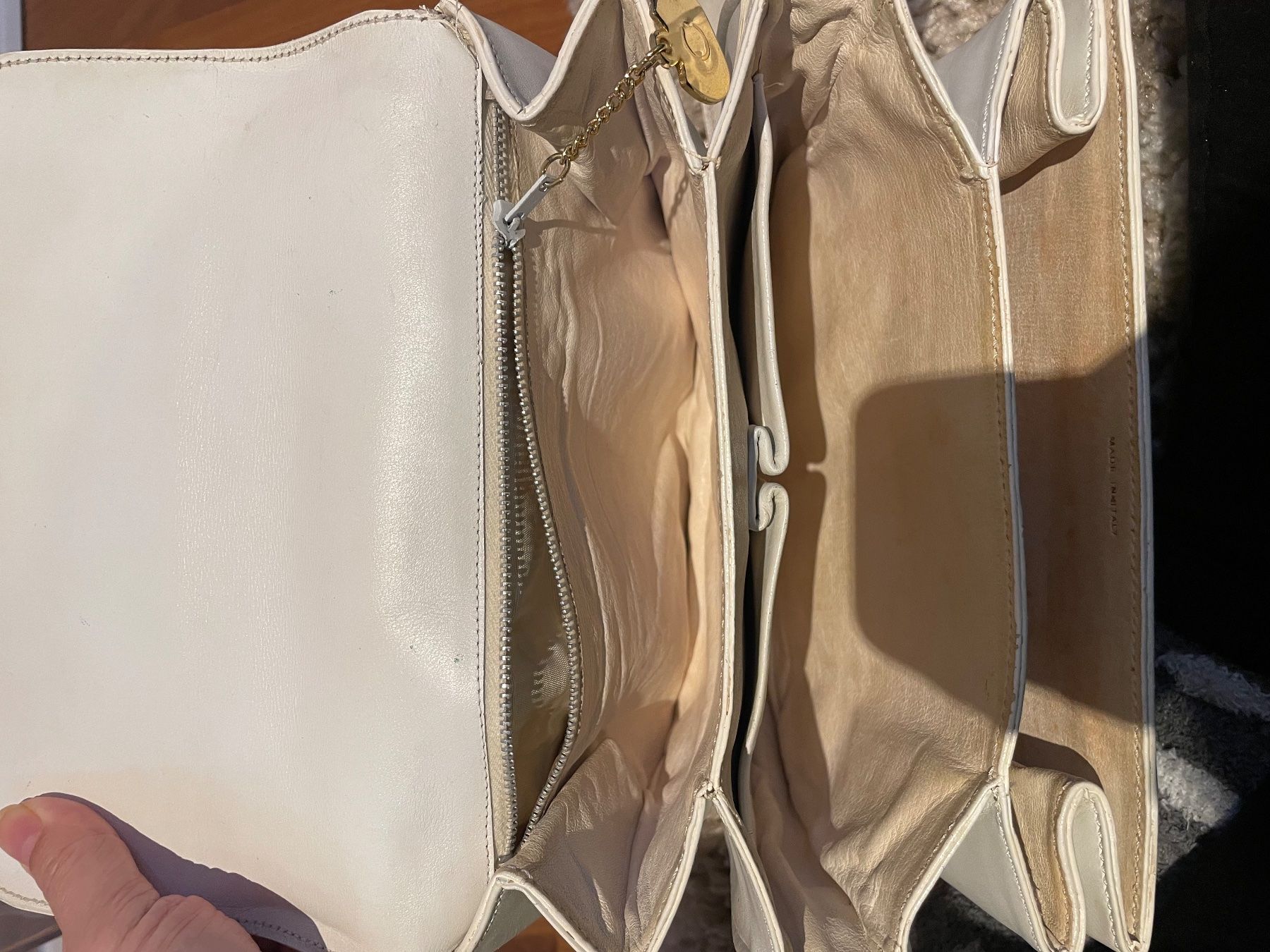 Celine Borse da donna: Celine Crossbody Tasche Weiss – Usato da Hittnau venduto da LuxAndMore 5