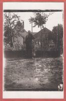 Elgg ? - Bäuerin vor Bauernhof - Fotokarte ca. 1910