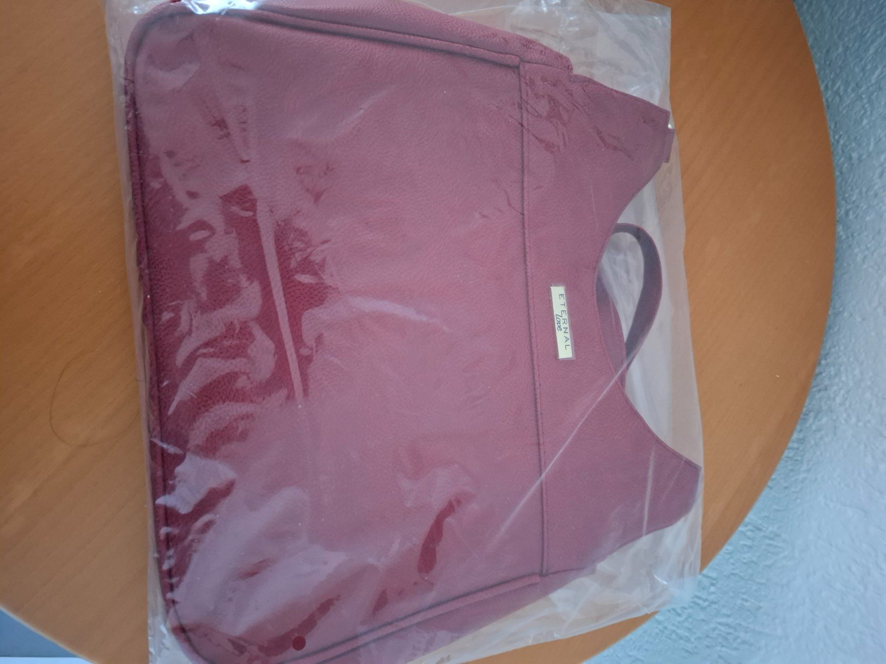 Taschen für Damen: Tasche Schal und Uhr rot – Neu und originalverpackt aus Münchenbuchsee von Cori1968 4