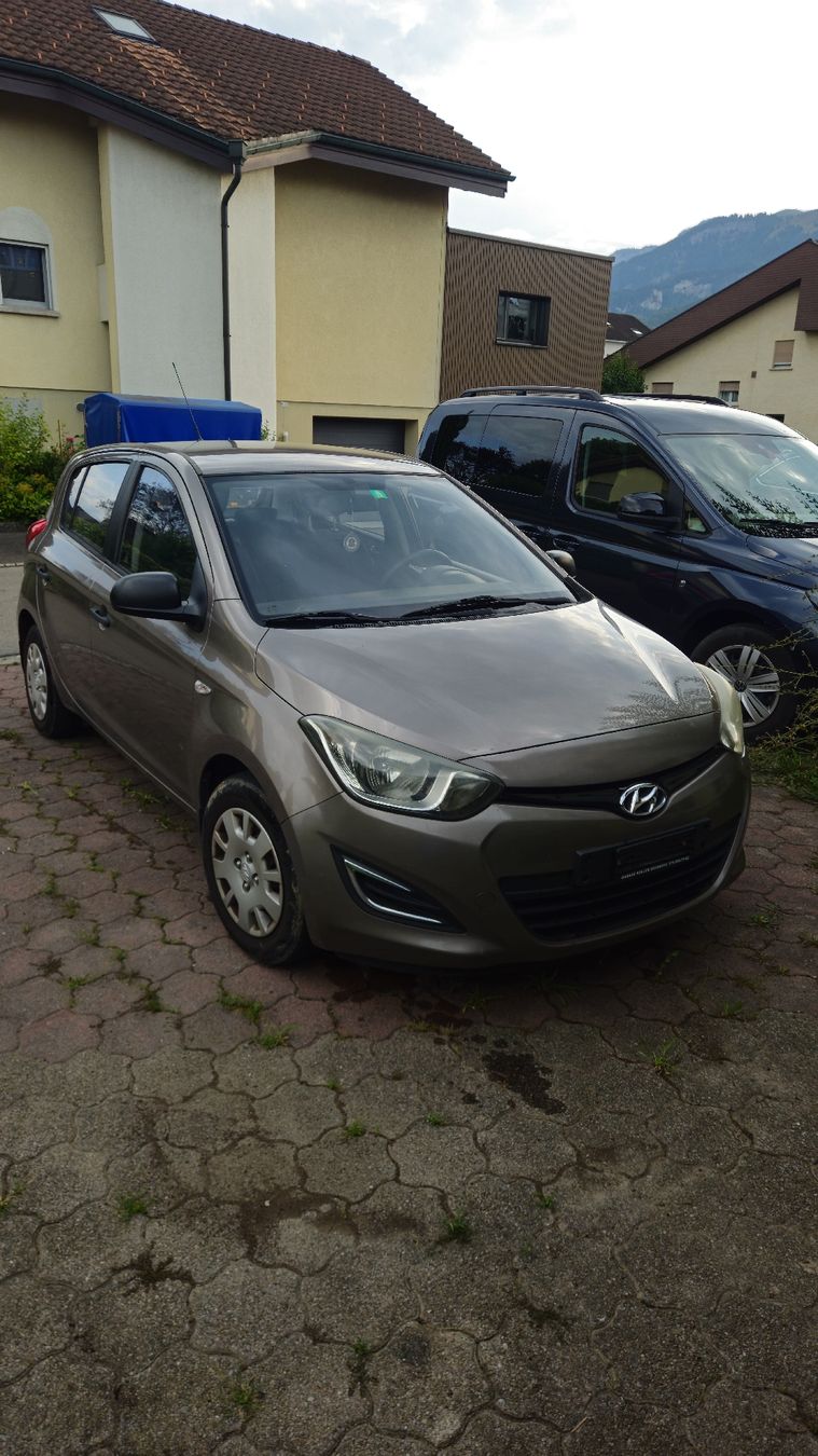 Hyundai Autos: Hyundai i20 – D'occasion à Oberriet SG par Wolfcrafter 1
