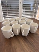 12 Tee/Kaffeetassen weiss Porzellan guter Zustand