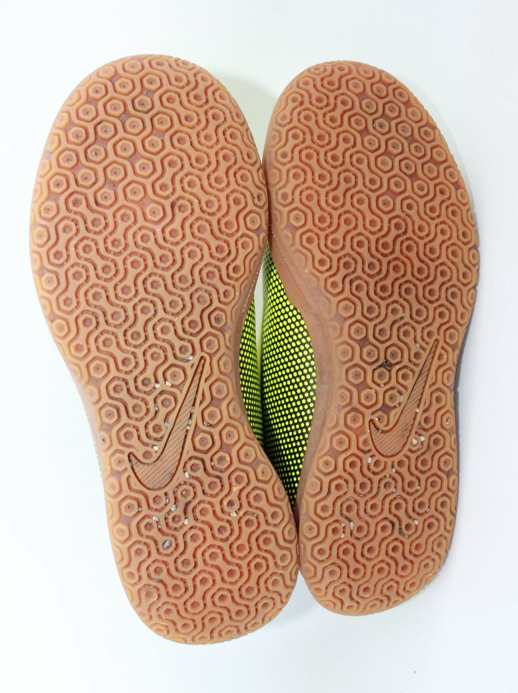 Nike Scarpe per ragazzi: Chaussures de football Nike t. 32 – Usato da Peseux venduto da Gilloss 4