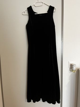 Elegantes Samtkleid, Schwarz
