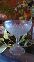Alte Glasfrüchte Schale mit Stiel
