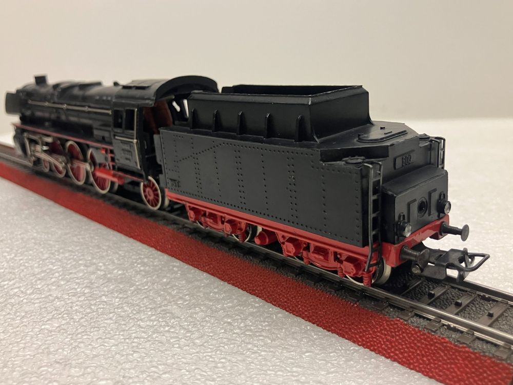 Märklin Modelleisenbahnen: märklin 3008 F 800 H0~ Dampflok mit Tender 01 097 Guss – Gebraucht aus Thun von retoolinoo 2
