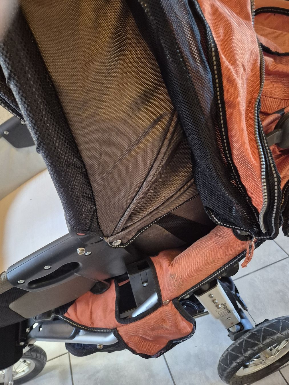 TFK Carrozzine: Babyjogger mit Babyschale – Usato da Richterswil venduto da and_y7vv 6