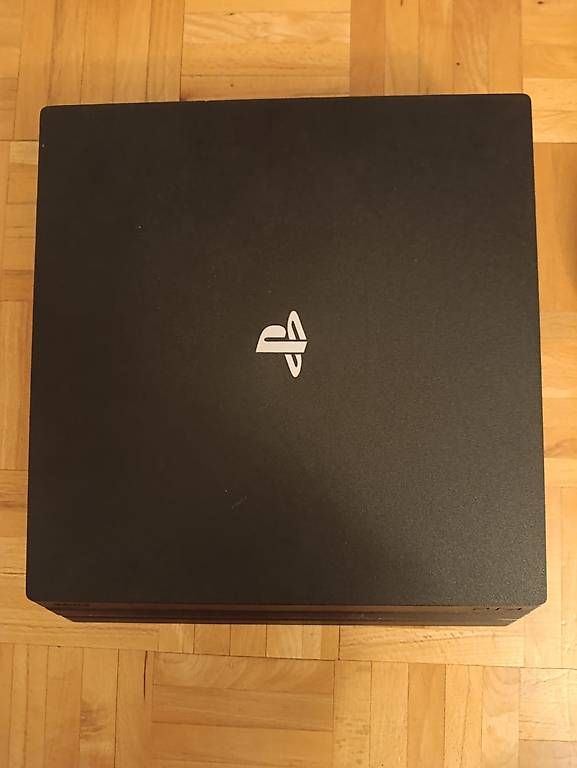 Console: PS4 Pro – Usato da Root venduto da TThurairajah