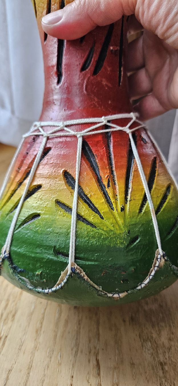 Vasi & Recipienti: Handmade Drum Vase Rasta Colors Camel Design 21cm Height – Usato da Flums venduto da F.Mas 2
