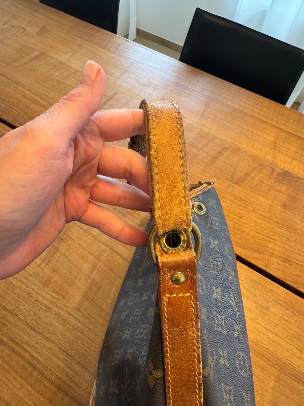 Louis Vuitton Sacs femmes: Louis Vuitton Beuteltasche Noé Monogram Canvas stark gebrauc – D'occasion à Bern par Annis3 3