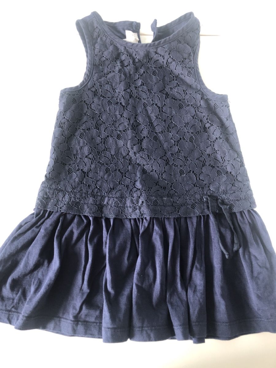 Chicco Vestiti & Gonne: Süsses Mädchen Kleid mit Spitze Gr. 92 – Usato da Wettingen venduto da Nini54