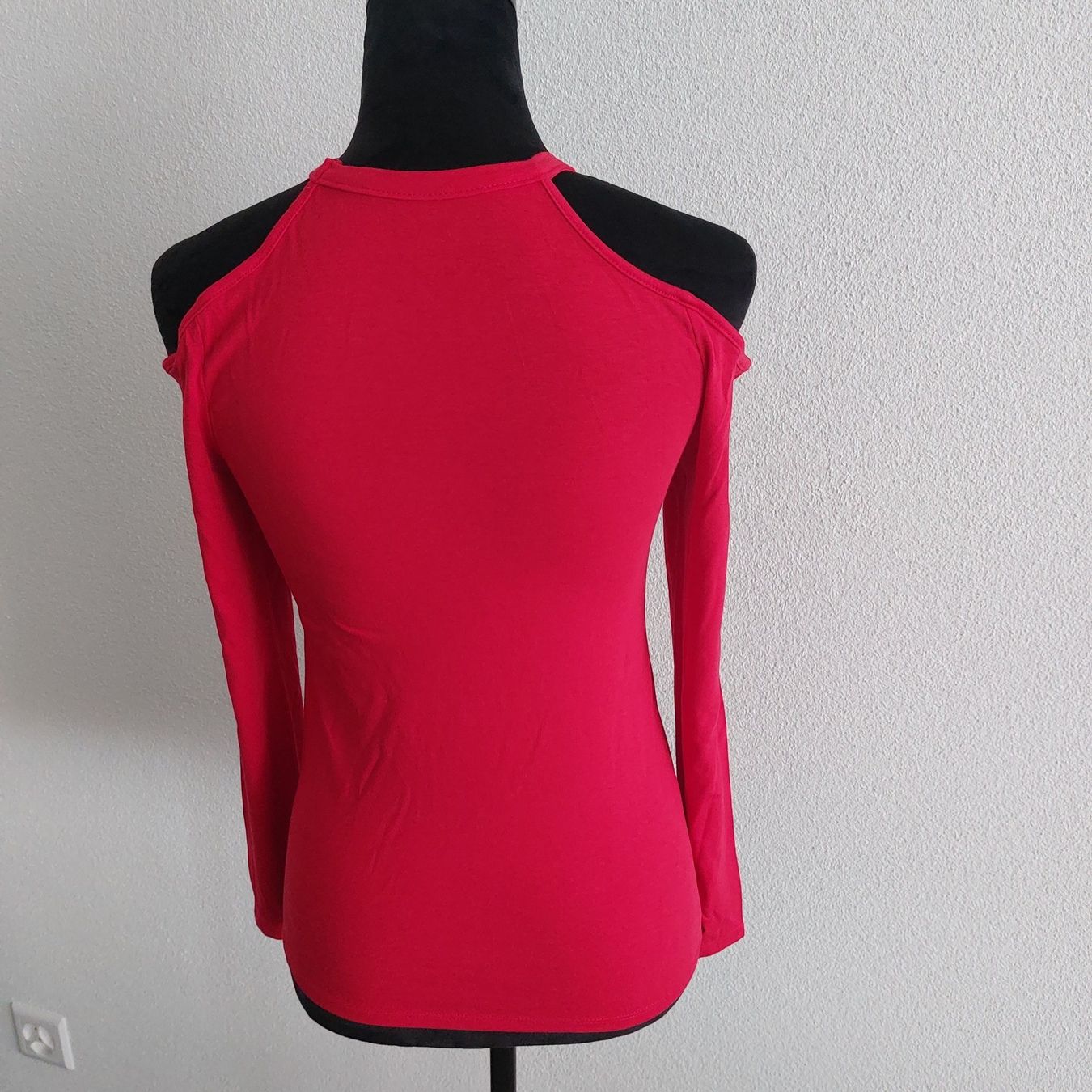 T-shirt: Rotes Langarmshirt – Nuovo (secondo la descrizione) da Muri AG venduto da ReBoutique 2