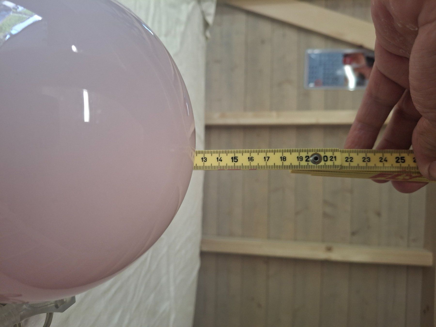 Lampen: Tischlampe rund pink Metallfuss – Gebraucht aus Horriwil von TOKYONIGHTS 3