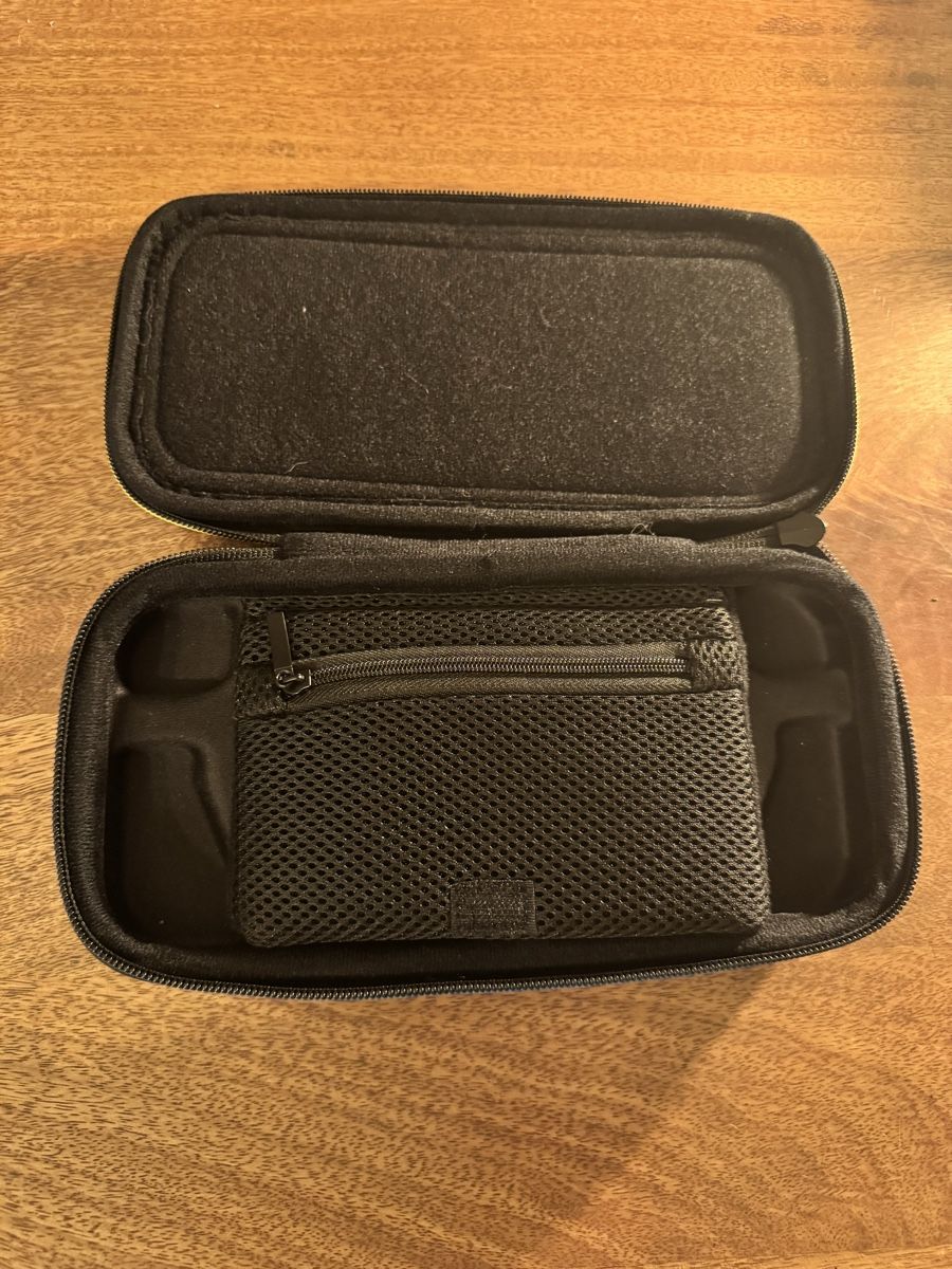 Altro in  Abbigliamento & Accessori: Étui pour Nintendo switch 1 – Usato da Meyrin venduto da Sabrina310316 2