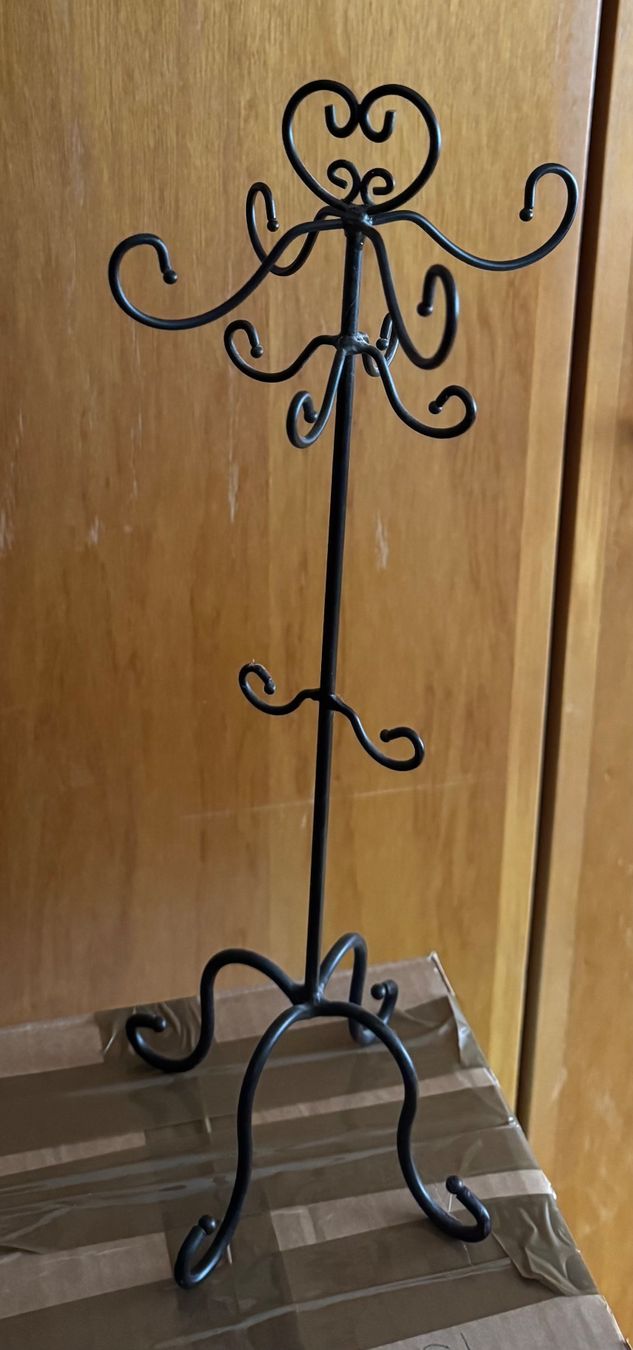 Sonstiger Schmuck: Schmuckhalter Metall schwarz – Gebraucht aus Grabs von Dekostuebli