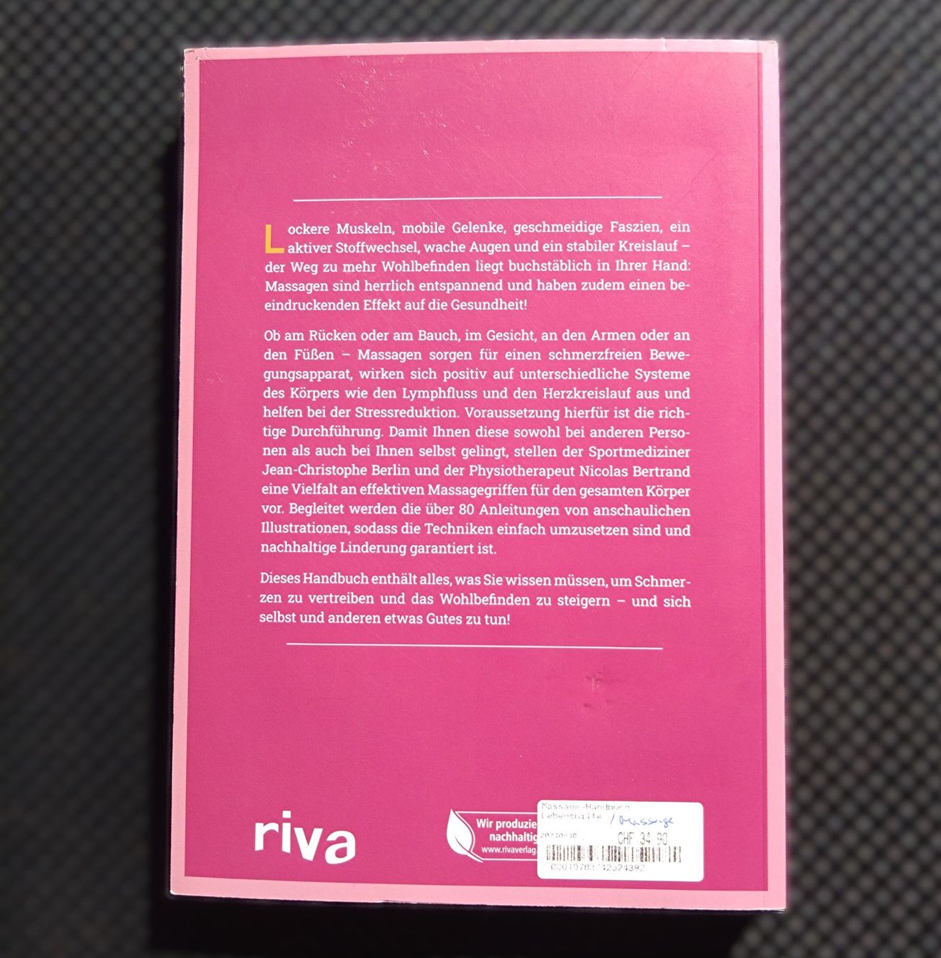 Libri: MASSAGE HANDBUCH – Nuovo (secondo la descrizione) da Lyssach venduto da YYZ10 1